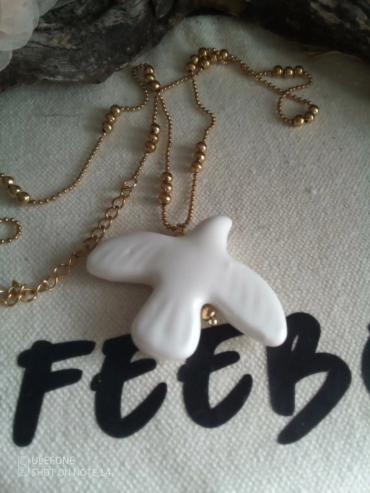 Collier perlé colombe blanche en porcelaine – photo 4